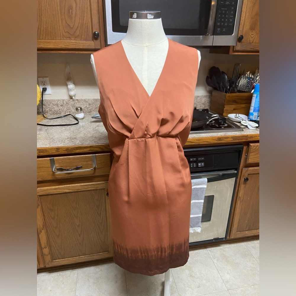 Verá Wang Dress - Lightly used Size 16 - Picture 5 of 9